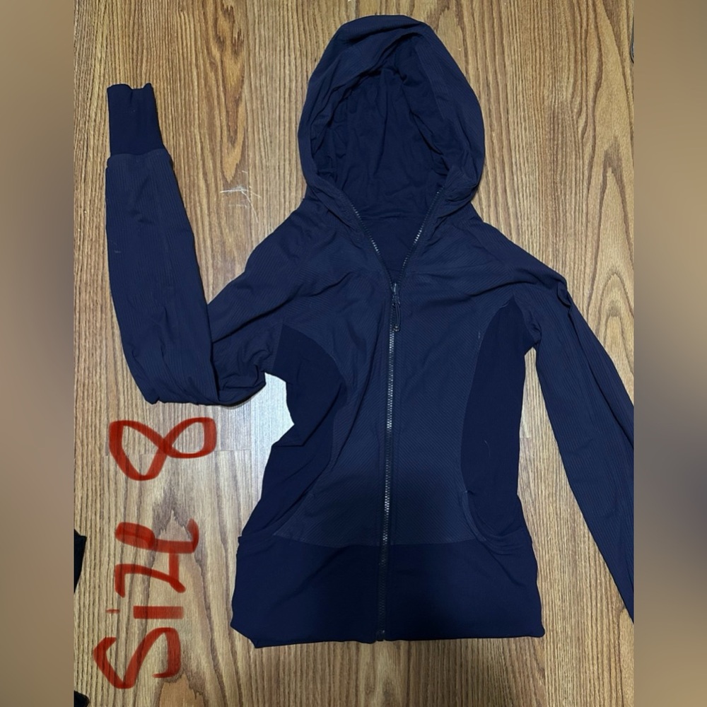 LULULEMON ZIP UP